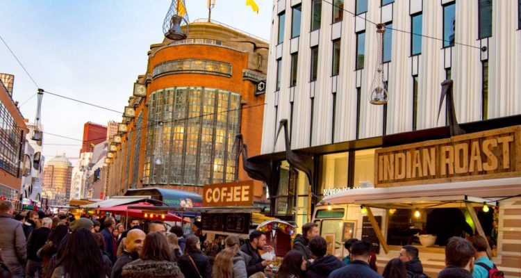 Shoppingnight-den-haag-2016-foodtrucks-grote-marktstraat-750x400.jpg