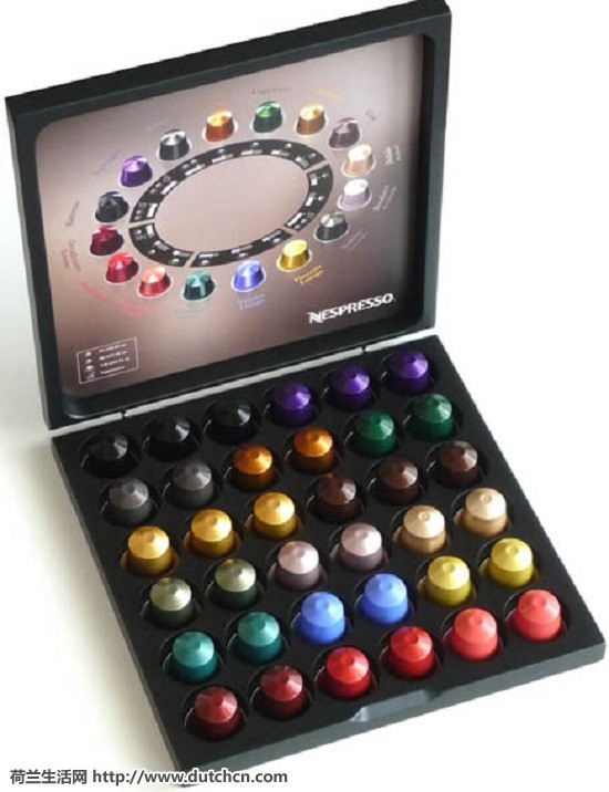 cofanetto capsule nespresso.jpg