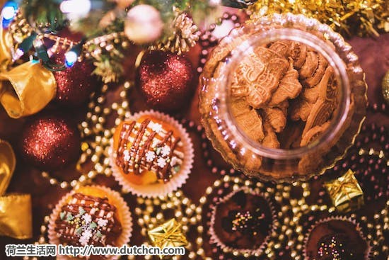 food-sweet-cookies-christmas.jpg