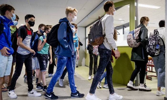 快讯：荷兰中小学下周一恢复学校上课