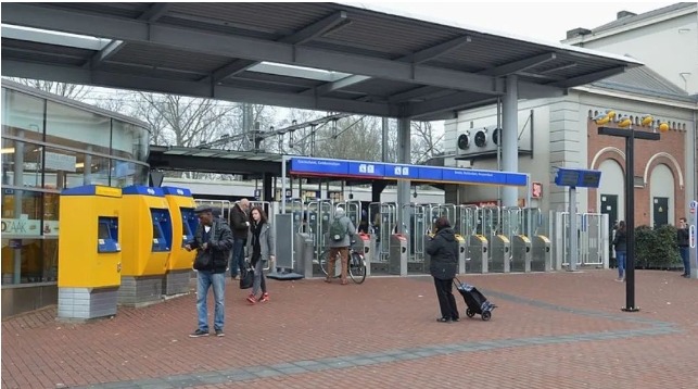 方便了？荷兰公共交通年底将接受银行卡付款，高级方式还要等等