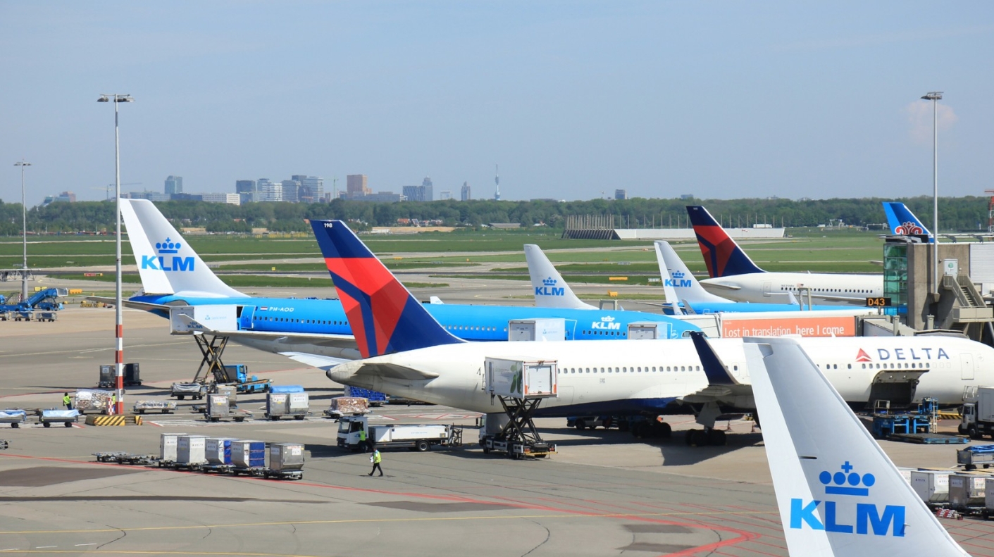 飞机出行更贵了…荷兰决定增加航空旅客税，是原来的三倍多