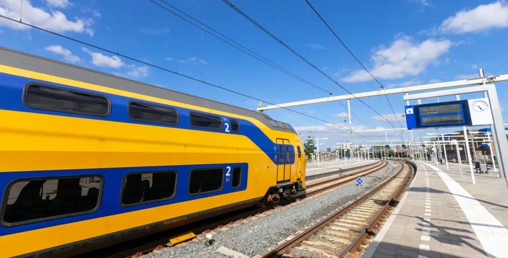 NS推出荷兰境内火车往返天票，只需8.95欧元，不过…